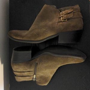 Green suede Booties